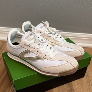 Tretorn White and Gold Elite Sneakers